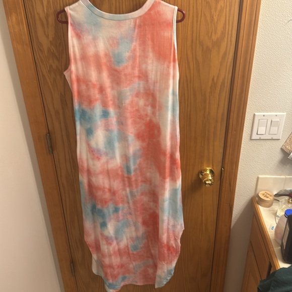 Women’s blue and pink dress size large - Picture 4 of 6